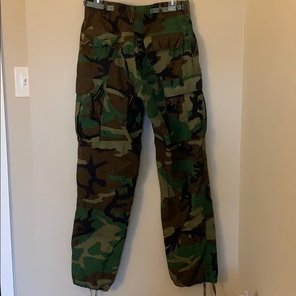 Urban Outfitters Camo Cargo Pant - Picture 4 of 4